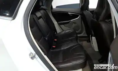 Volvo V40 2015 1.6 гидро в Москве № 197028, миниатюра 12