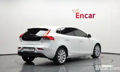 Volvo V40 2015 1.6 гидро в Москве № 197028, миниатюра 2