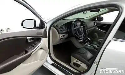 Volvo V40 2015 1.6 гидро в Москве № 197028, миниатюра 10