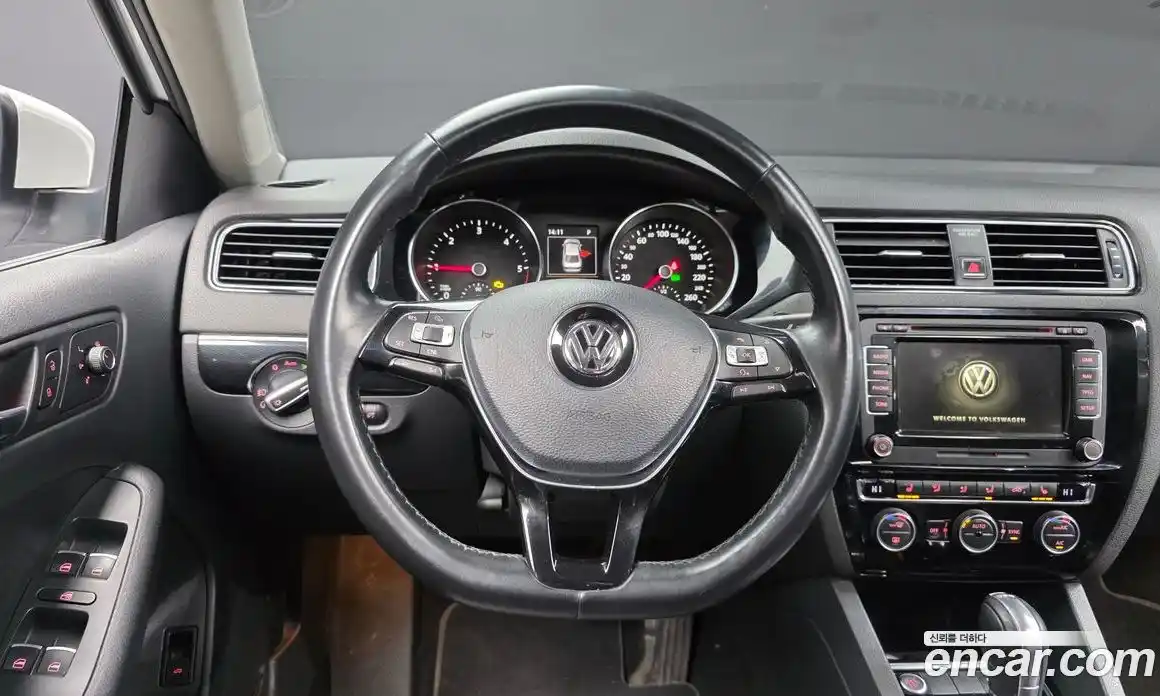 Volkswagen Jetta 2015 2.0 гидро в Москве № 205077, фото 13