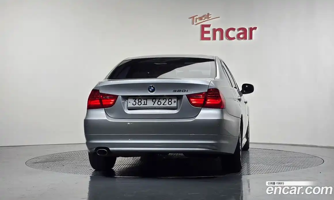 BMW 3-Series 2009 2.0 гидро в Москве № 211615, фото 4