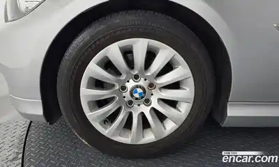 BMW 3-Series 2009 2.0 гидро в Москве № 211615, миниатюра 5