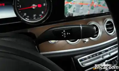 Mercedes-Benz E-Class 2017 1.9 гидро в Москве № 211919, миниатюра 9