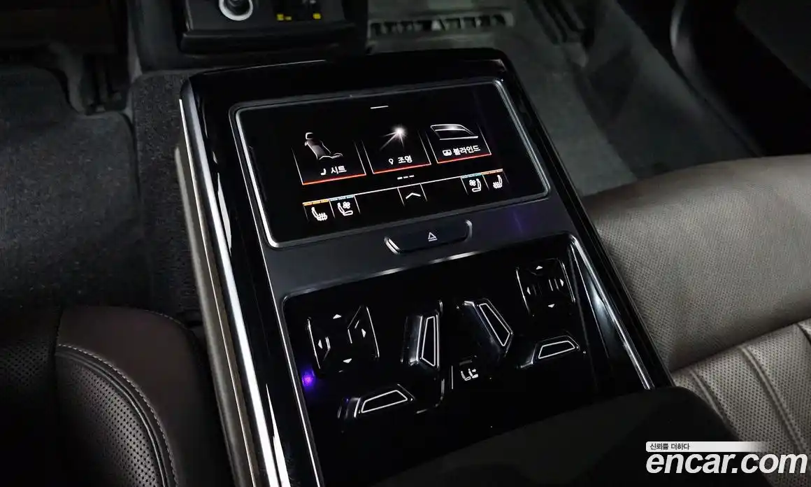 Audi A8 2018 3.0 гидро в Москве № 212314, фото 19