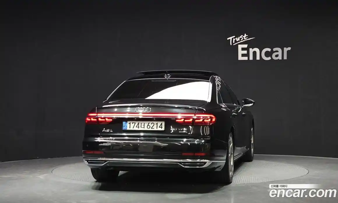 Audi A8 2018 3.0 гидро в Москве № 212314, фото 4
