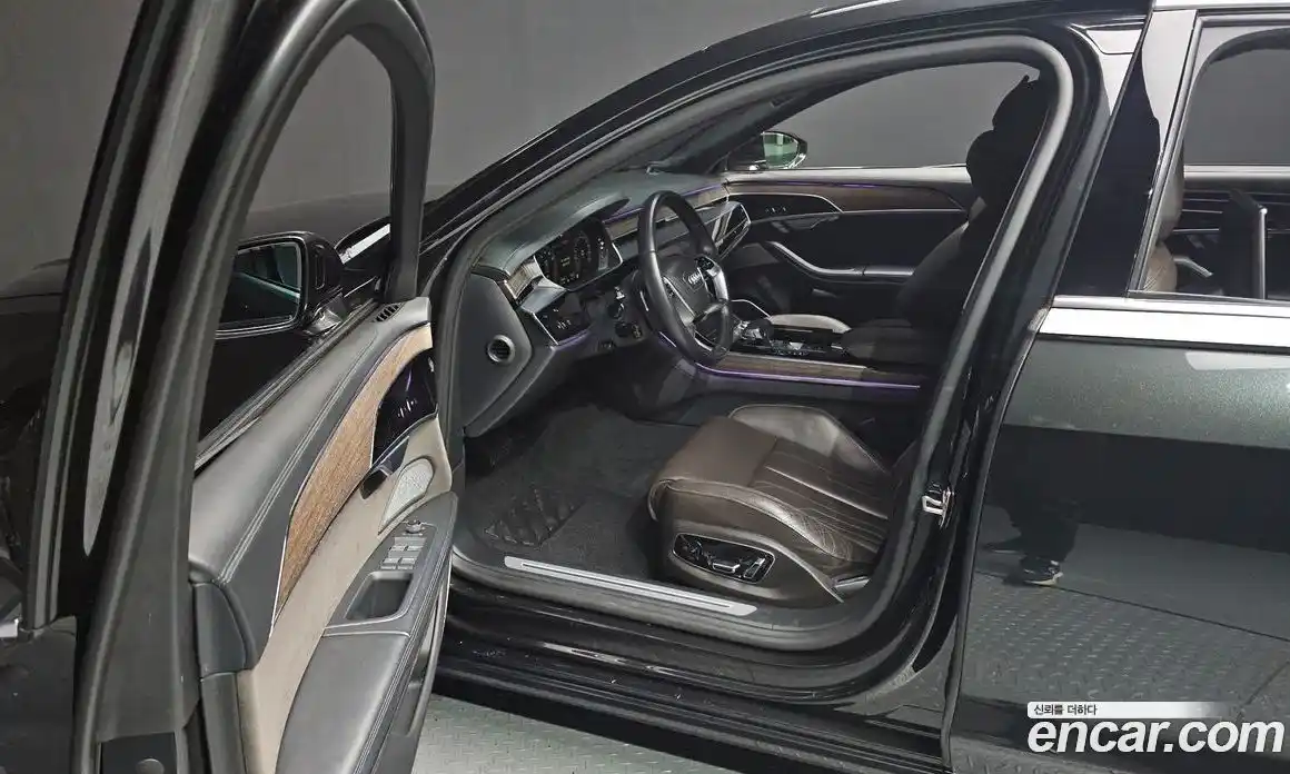 Audi A8 2018 3.0 гидро в Москве № 212314, фото 10