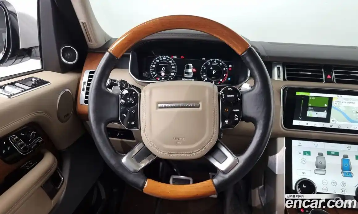 Land Rover Range-Rover 2018 5.0 гидро в Москве № 213409, фото 13