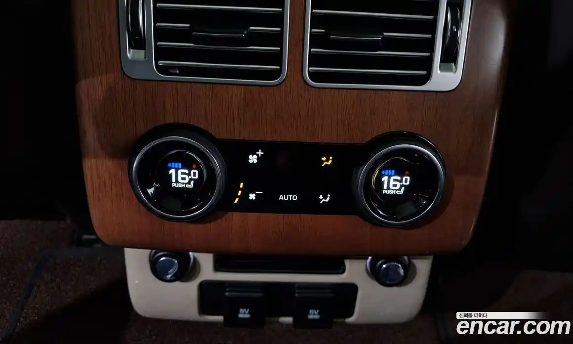 Land Rover Range-Rover 2018 5.0 гидро в Москве № 213409, фото 18
