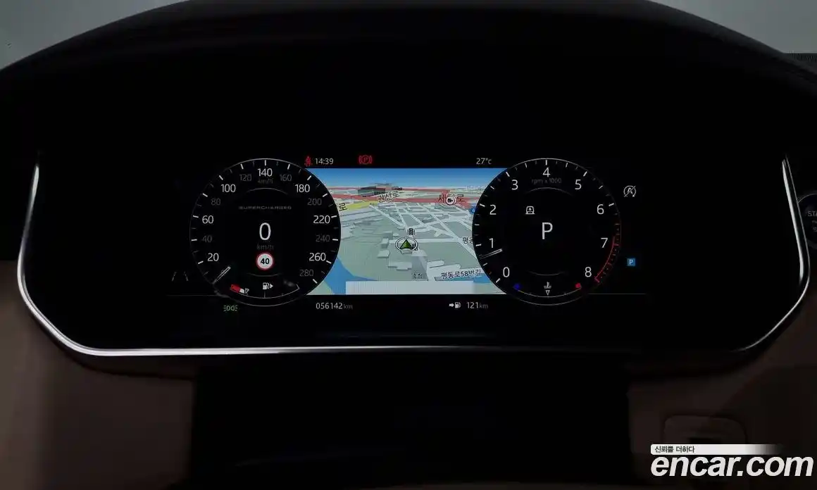 Land Rover Range-Rover 2018 5.0 гидро в Москве № 213409, фото 8