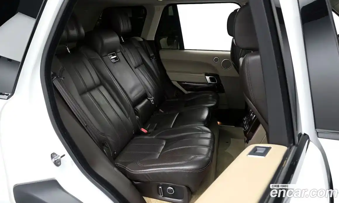 Land Rover Range-Rover 2016 4.4 гидро в Москве № 213592, фото 12
