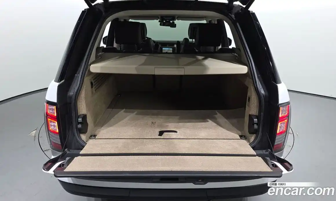 Land Rover Range-Rover 2016 4.4 гидро в Москве № 213592, фото 19