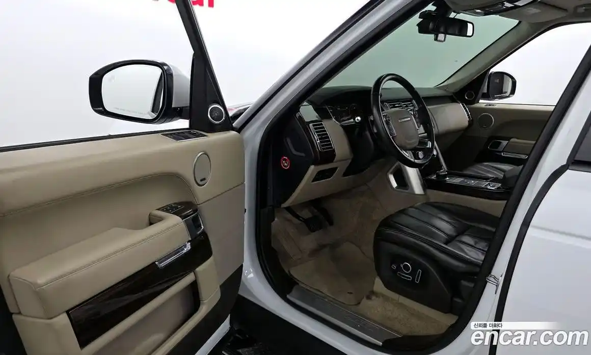 Land Rover Range-Rover 2016 4.4 гидро в Москве № 213592, фото 10