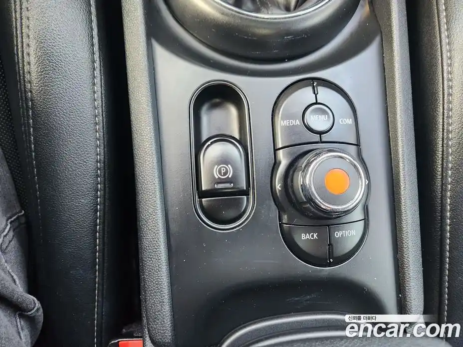Mini Clubman 2018 1.5 гидро в Москве № 214425, фото 17