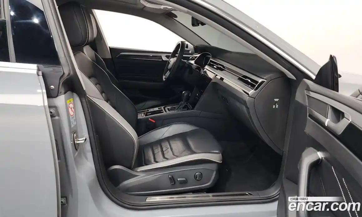 Volkswagen Arteon 2022 2.0 гидро в Москве № 215109, фото 11