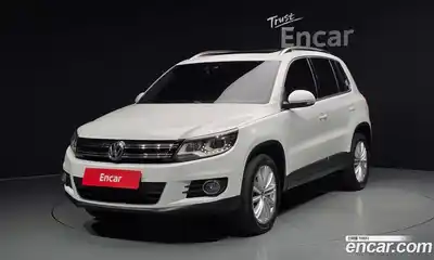 Volkswagen Tiguan, 2015