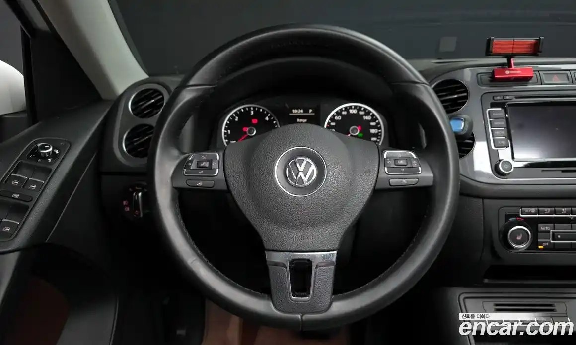 Volkswagen Tiguan 2015 2.0 гидро в Москве № 215313, фото 13