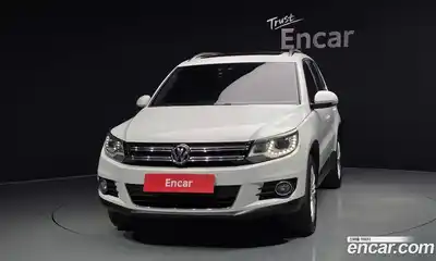 Volkswagen Tiguan 2015 2.0 гидро в Москве № 215313, миниатюра 3