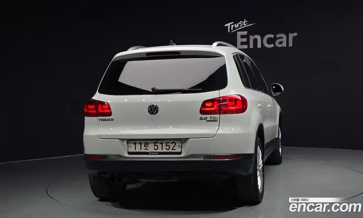 Volkswagen Tiguan 2015 2.0 гидро в Москве № 215313, фото 4