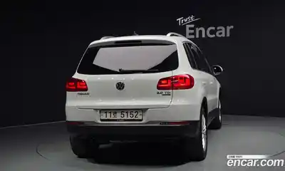 Volkswagen Tiguan 2015 2.0 гидро в Москве № 215313, миниатюра 4