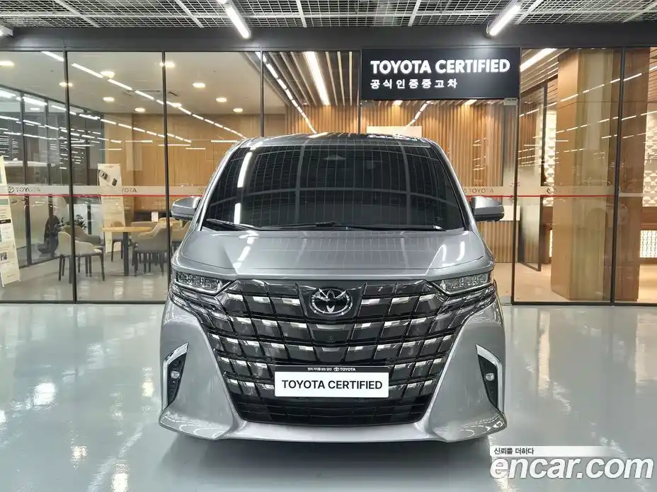 Toyota Alphard 2025 2.5 вариатор в Москве № 215569, фото 3