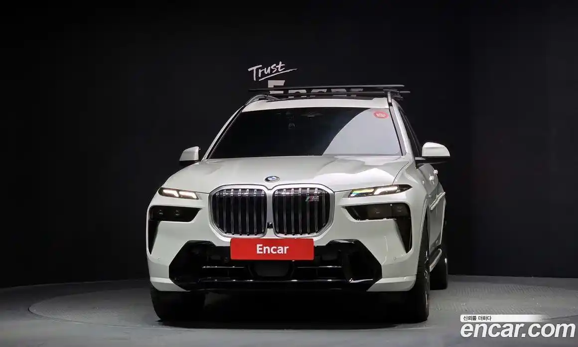 BMW X7 2023 3.0 гидро в Москве № 229043, фото 3