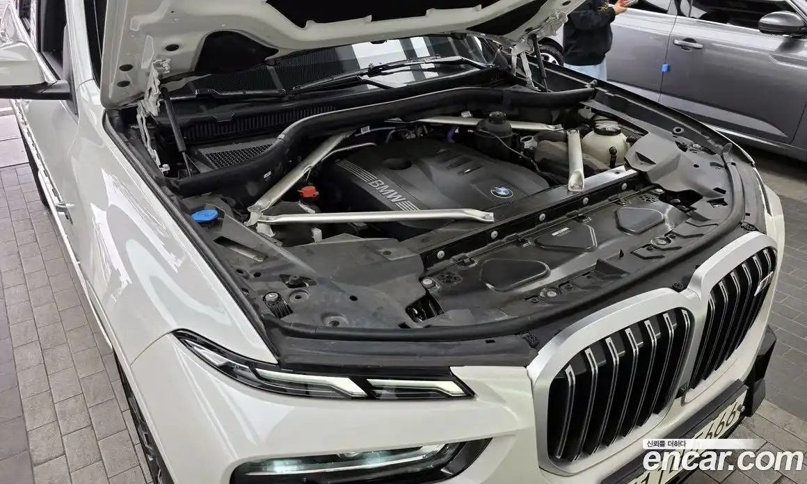 BMW X7 2023 3.0 гидро в Москве № 229043, фото 6