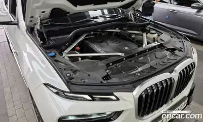 BMW X7 2023 3.0 гидро в Москве № 229043, миниатюра 6