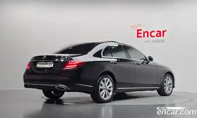 Mercedes-Benz E-Class 2020 1.9 гидро, миниатюра 2