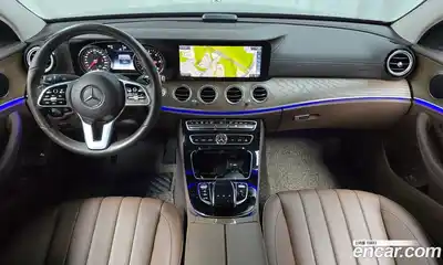 Mercedes-Benz E-Class 2020 1.9 гидро, миниатюра 7