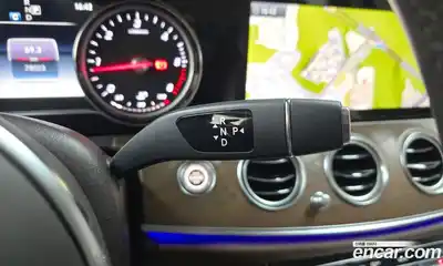 Mercedes-Benz E-Class 2020 1.9 гидро, миниатюра 9