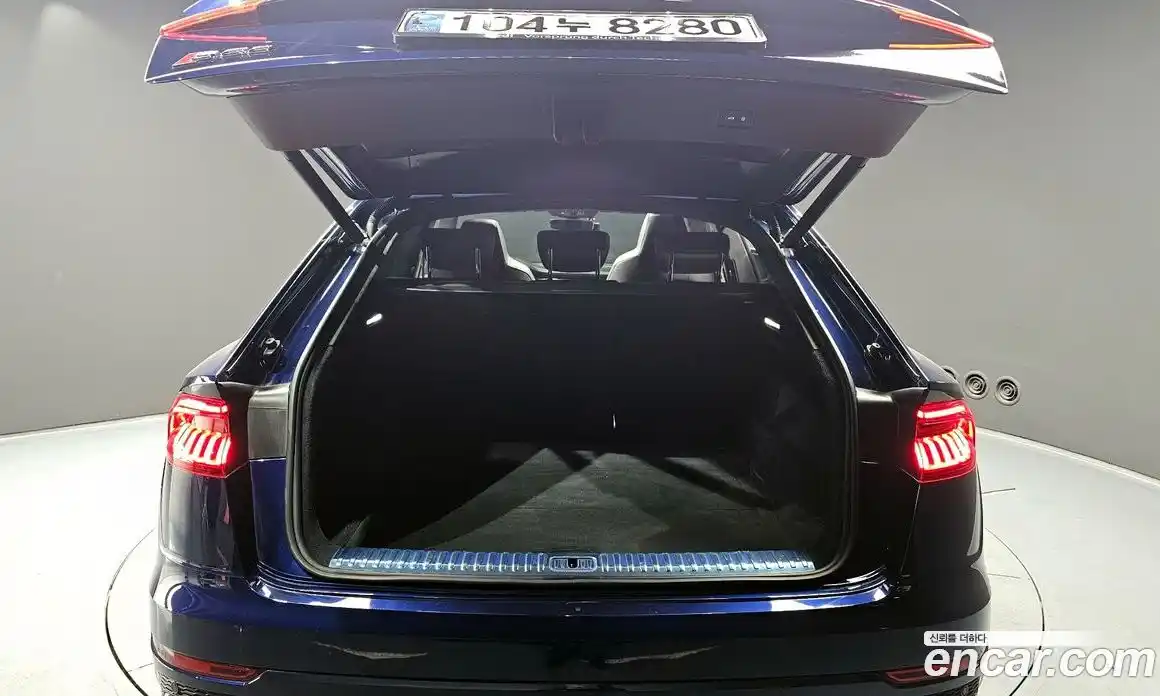 Audi SQ8 2020 4.0 гидро в Москве № 229944, фото 20