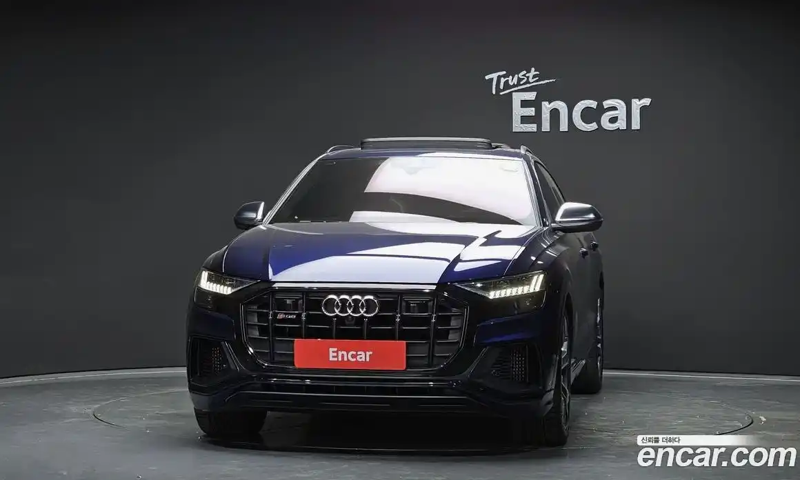 Audi SQ8 2020 4.0 гидро в Москве № 229944, фото 3