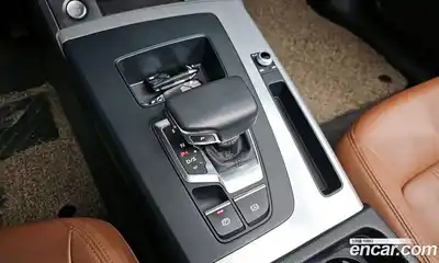 Audi Q5 2022 2.0 гидро в Москве № 230103, миниатюра 9