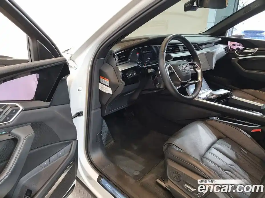 Audi e-tron 2023 0.2 гидро в Москве № 230358, фото 10