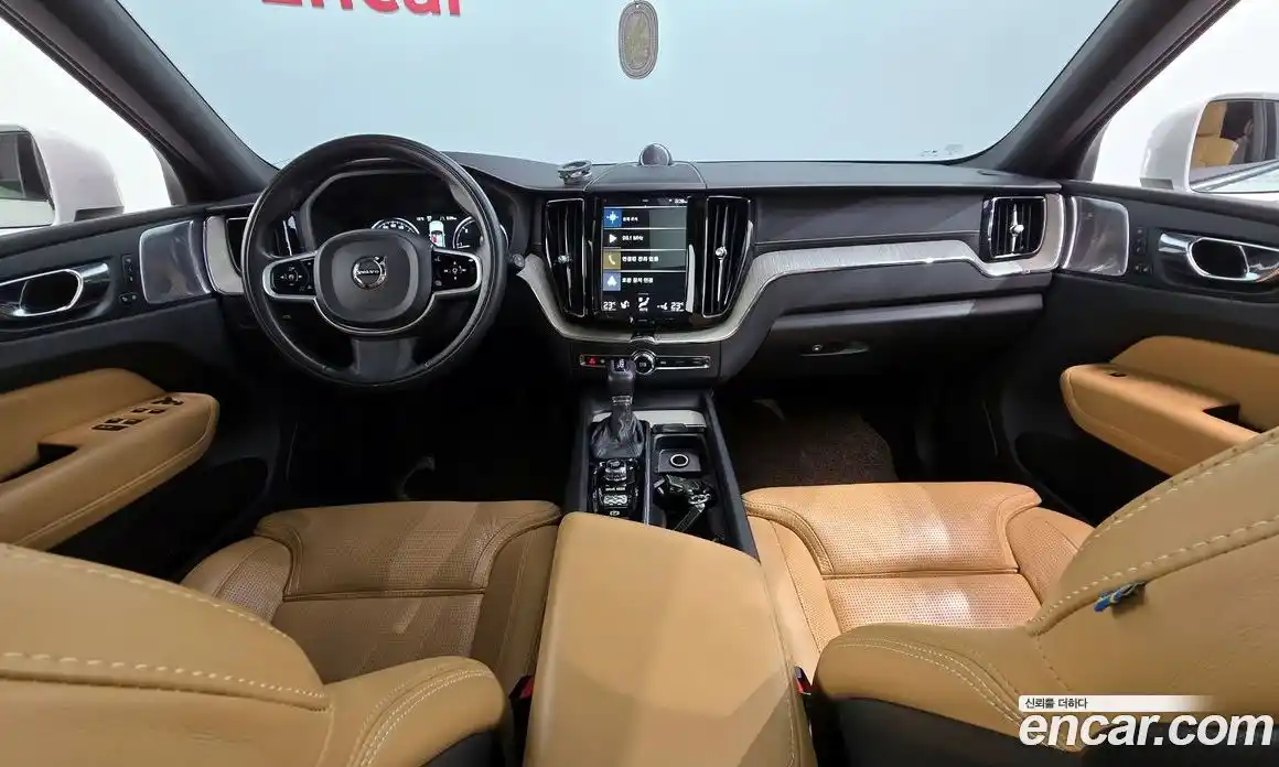 Volvo XC60 2019 2.0 гидро в Москве № 230666, фото 7
