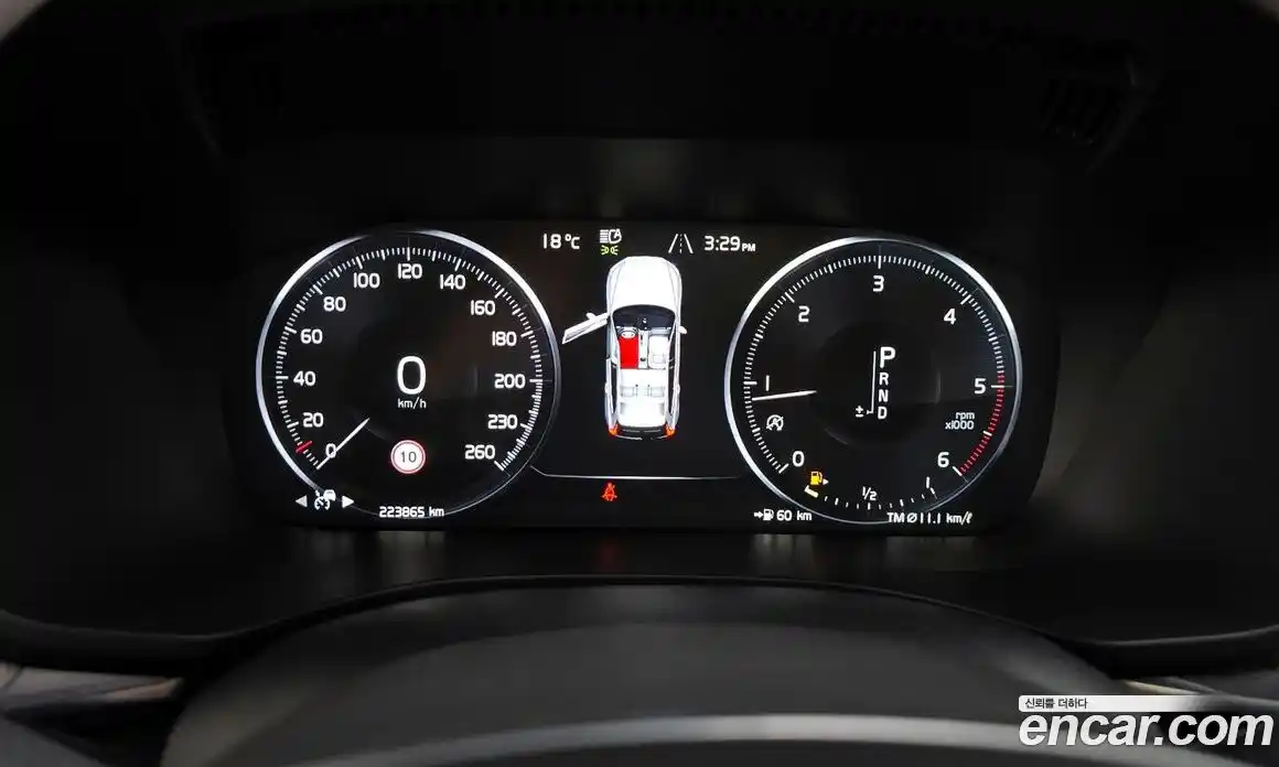 Volvo XC60 2019 2.0 гидро в Москве № 230666, фото 8
