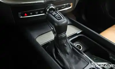 Volvo XC60 2019 2.0 гидро в Москве № 230666, миниатюра 9