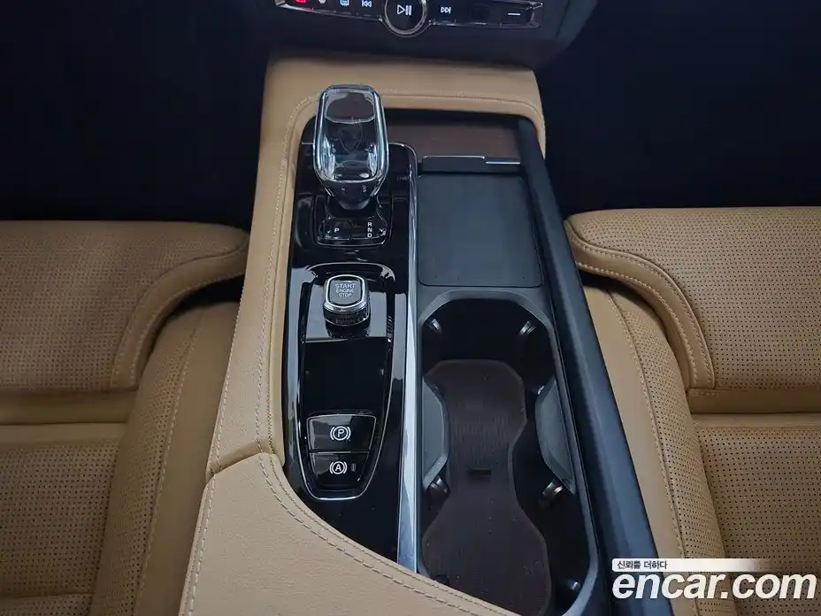 Volvo S90 2024 2.0 гидро в Москве № 230852, фото 9