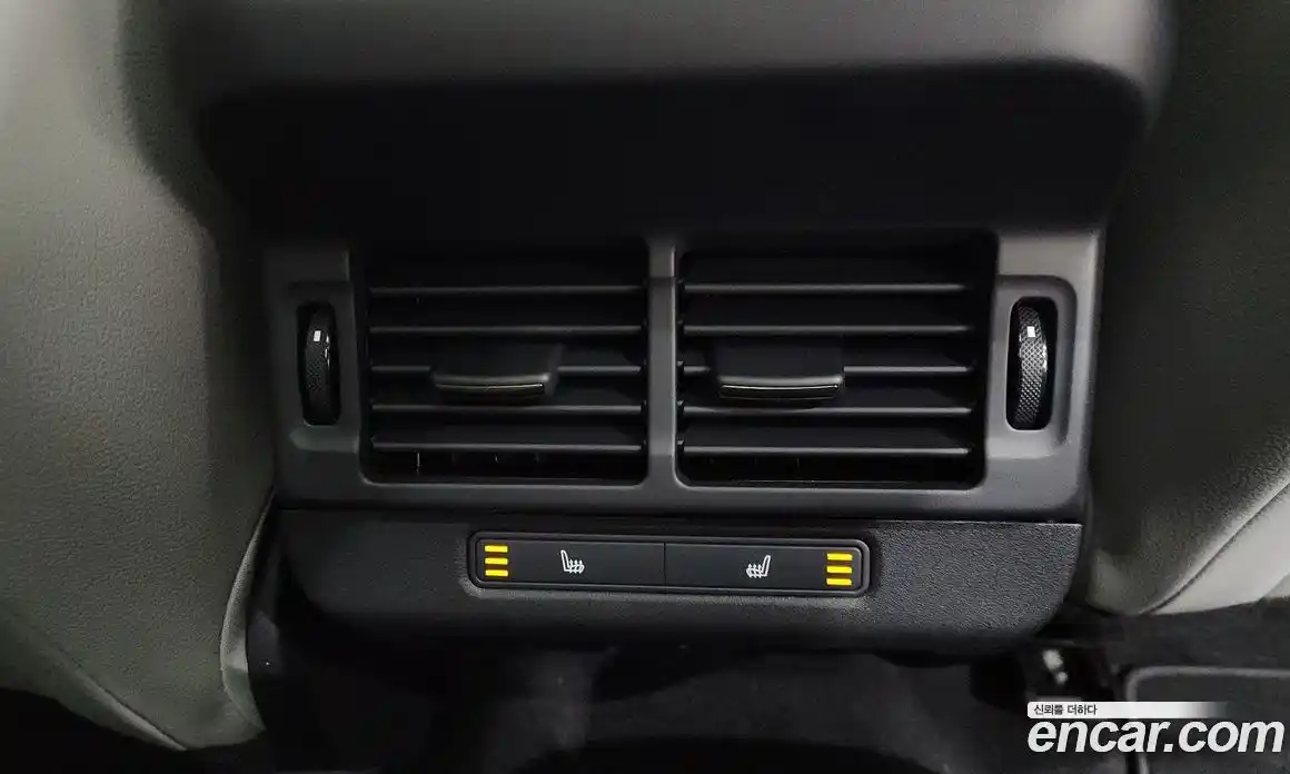 Land Rover Range-Rover Evoque 2025 2.0 гидро в Москве № 231149, фото 18