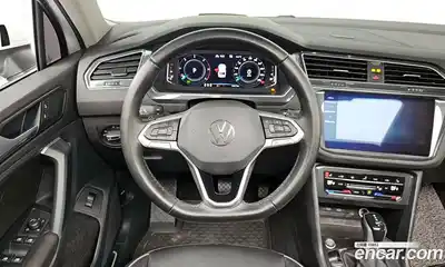 Volkswagen Tiguan 2022 2.0 гидро в Москве № 232085, миниатюра 12