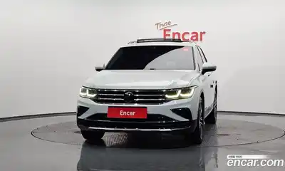 Volkswagen Tiguan 2022 2.0 гидро в Москве № 232085, миниатюра 2