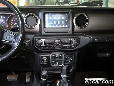 Jeep Wrangler 2018 2.0 гидро в Москве № 232783, миниатюра 11