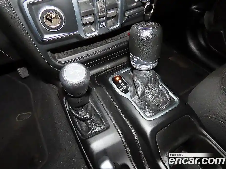Jeep Wrangler 2018 2.0 гидро в Москве № 232783, фото 12