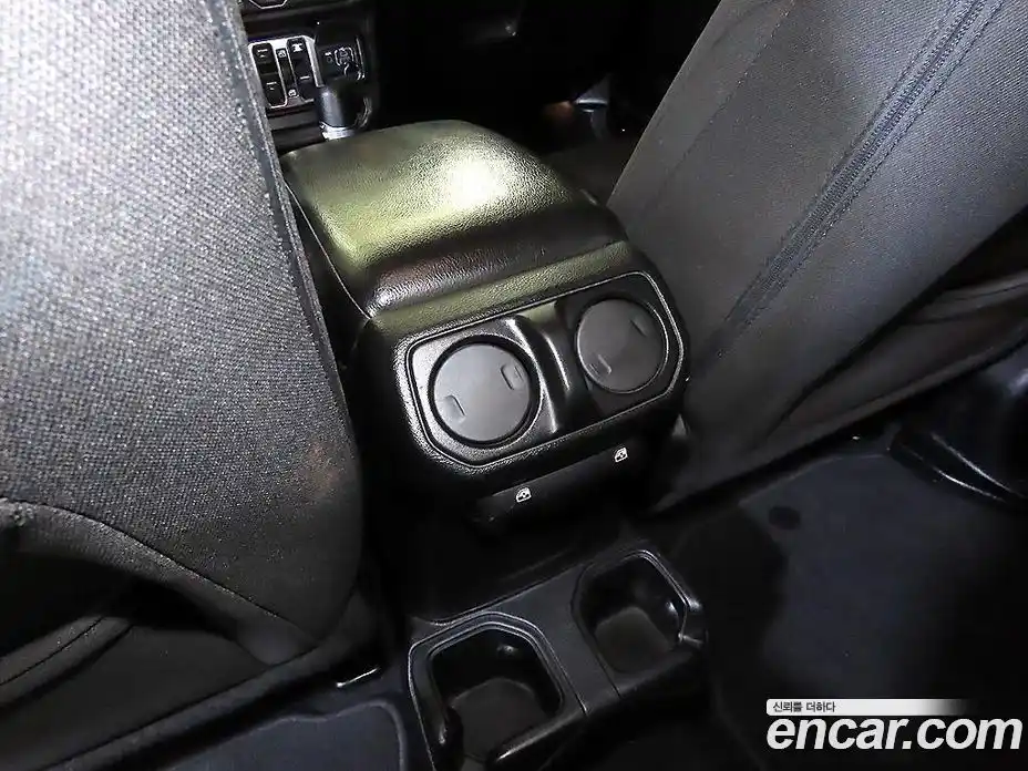 Jeep Wrangler 2018 2.0 гидро в Москве № 232783, фото 17