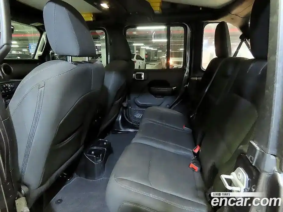 Jeep Wrangler 2018 2.0 гидро в Москве № 232783, фото 7