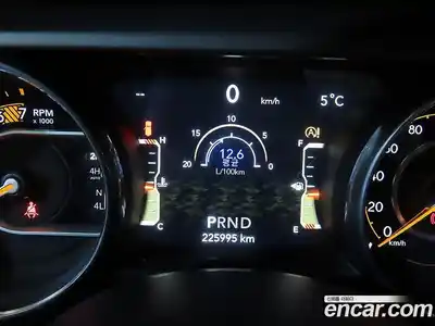 Jeep Wrangler 2018 2.0 гидро в Москве № 232783, миниатюра 9