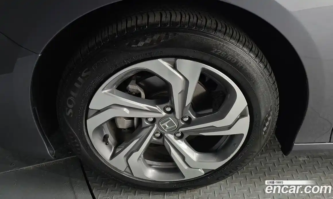 Honda Accord 2019 1.5 гидро в Москве № 232896, фото 5