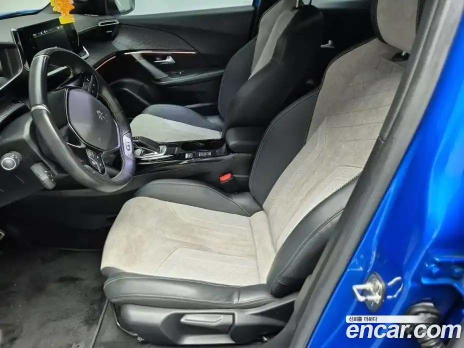 Peugeot 2008 2021 0.1 гидро в Москве № 236397, фото 11