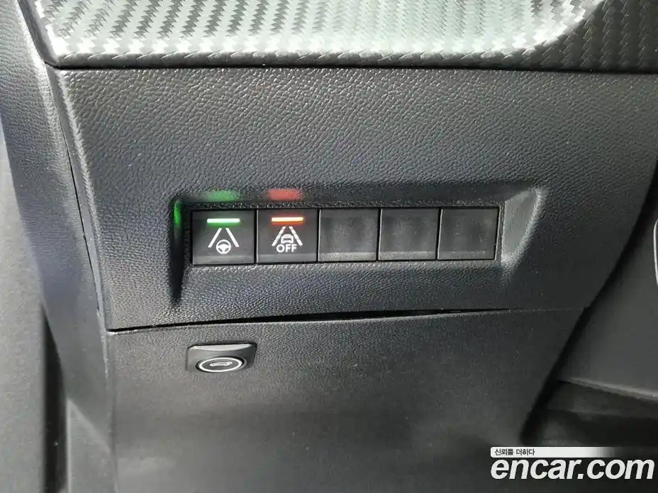 Peugeot 2008 2021 0.1 гидро в Москве № 236397, фото 17