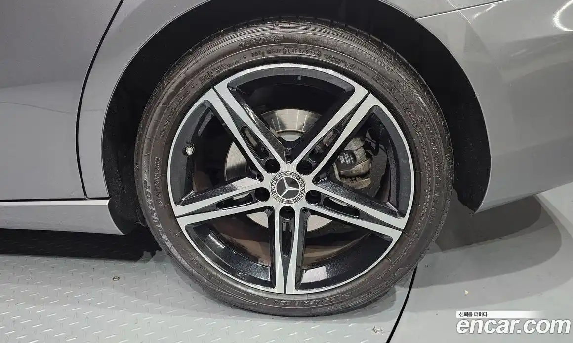 Mercedes-Benz A-Class 2020 2.0 гидро в Москве № 239748, фото 5